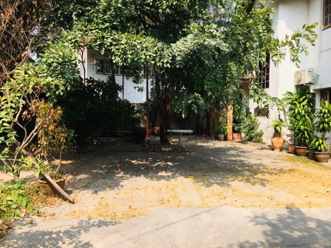 ขายบ้าน ขายบ้านพร้อมที่ดิน2ไร่-ติดถนนสุขุมวิท(ดงตาลชลบุรี)